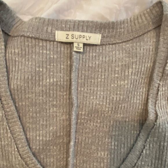 Z Supply v neck flowy tank - Picture 4 of 4